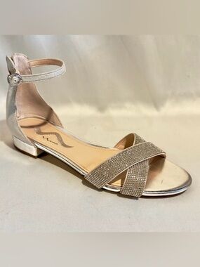 Nina Rhinestone & Silver Flat Sandals - Women’s 8.5